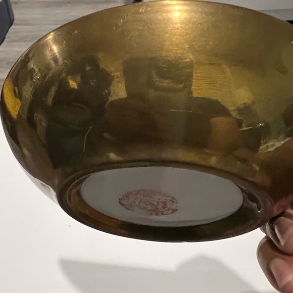 Vintage Japanese Chinoiserie Porcelain and Brass Bowl - Picture 8 of 9